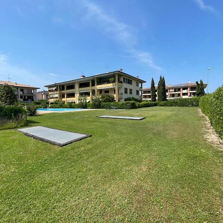 Gardappartamenti Tito Speri Pool And Garden Sirmione Exteriör bild